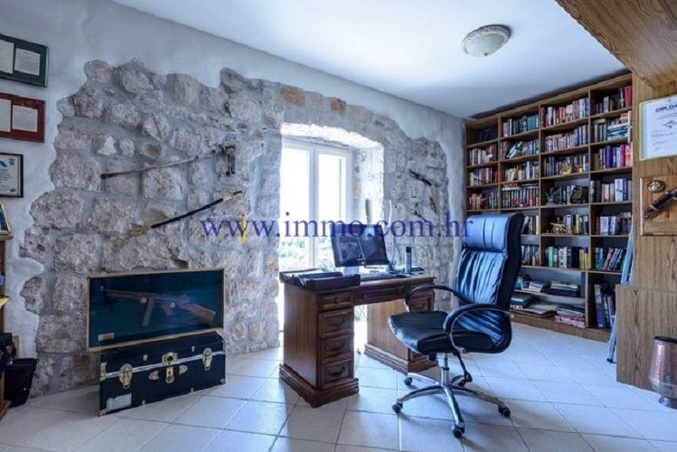 Villa in Dubrovnik, Croatia, 300 m² - picture 12