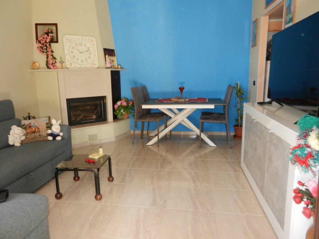 Piso en Scalea, Italia, 110 m² - imagen 3