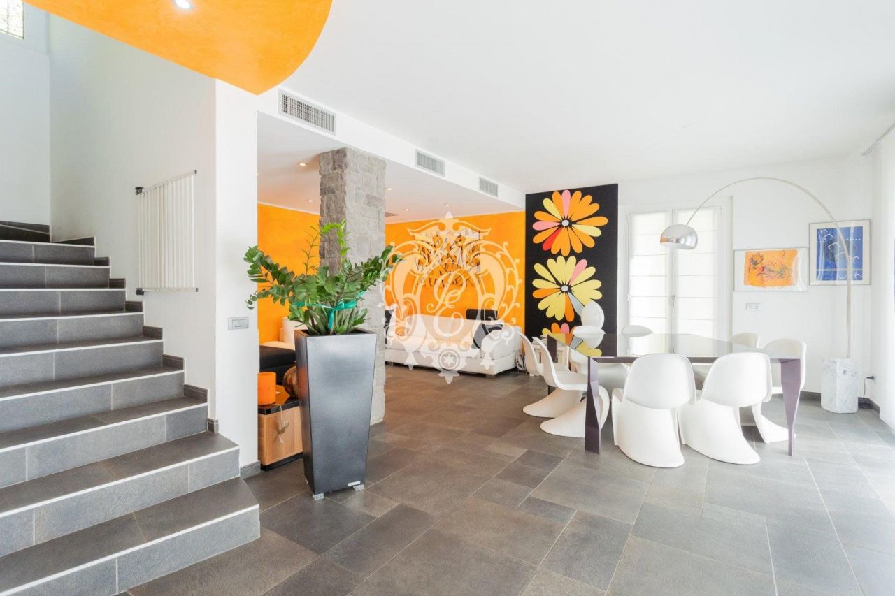 Villa a Cernobbio, Italia, 230 m² - foto 5