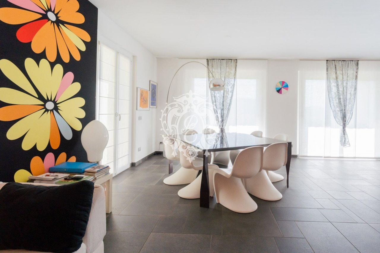 Villa a Cernobbio, Italia, 230 m² - foto 9