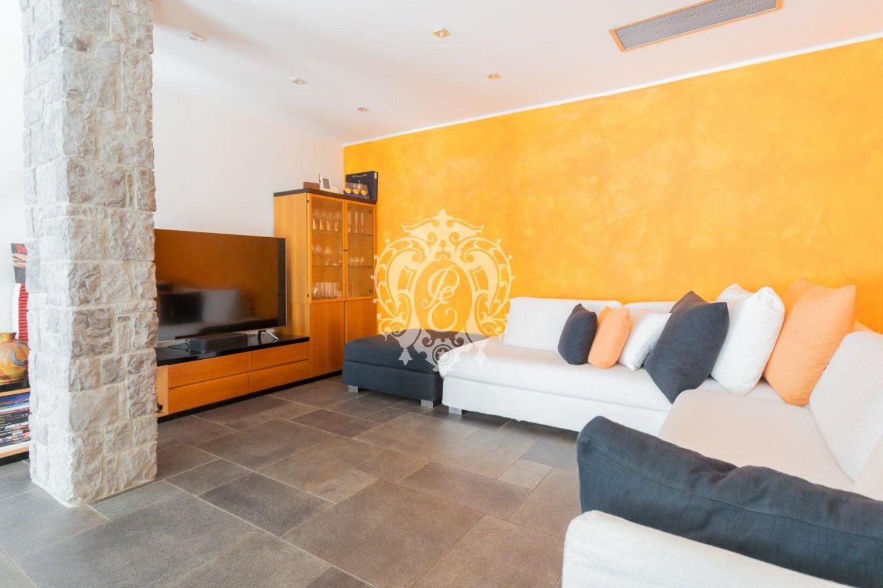 Villa a Cernobbio, Italia, 230 m² - foto 11