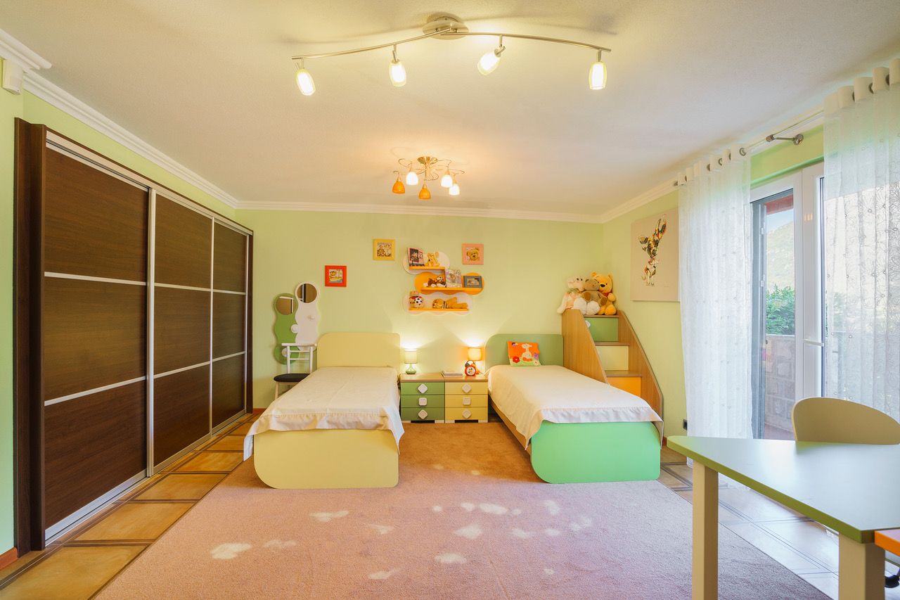 Villa in Stoliv, Montenegro, 300 m² - picture 19