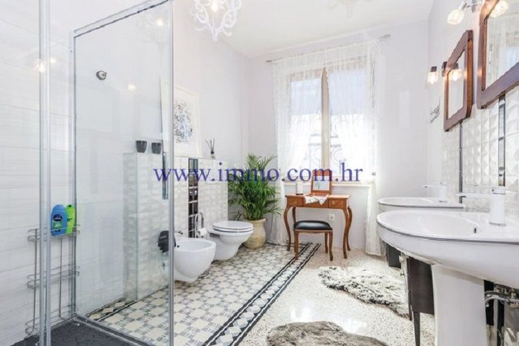 Villa a Opatija, Croazia, 260 m² - foto 14