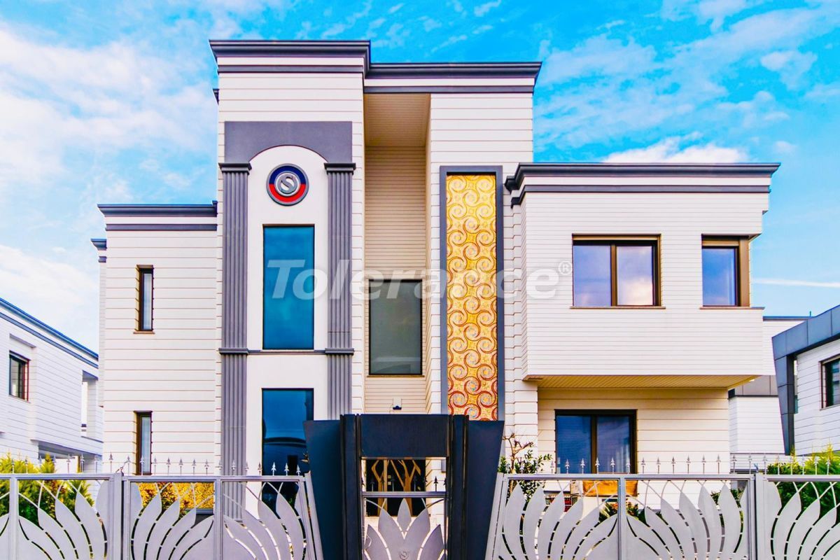 Villa à Lara, Turquie, 450 m² - image 2