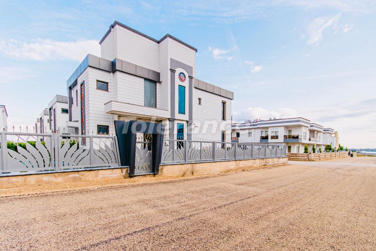 Villa à Lara, Turquie, 450 m² - image 15