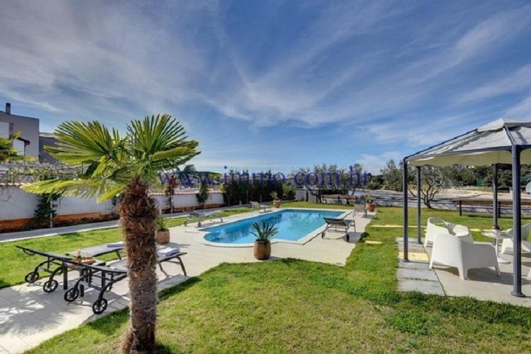 Villa a Pola, Croazia, 260 m² - foto 16