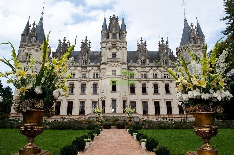 Château Dolina Luary, France, 6 000 m² - image 1