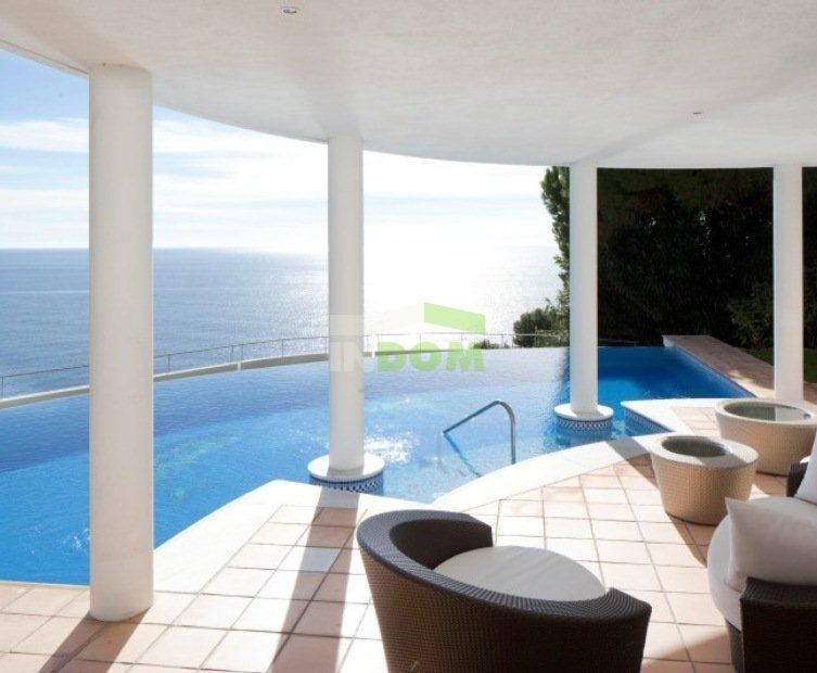 Villa on Costa Brava, Spain, 352 m² - picture 3