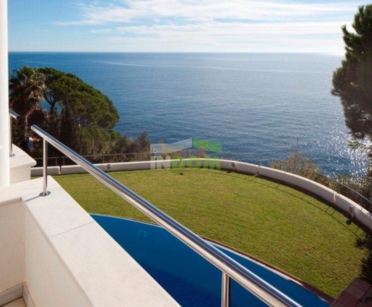 Villa on Costa Brava, Spain, 352 m² - picture 5