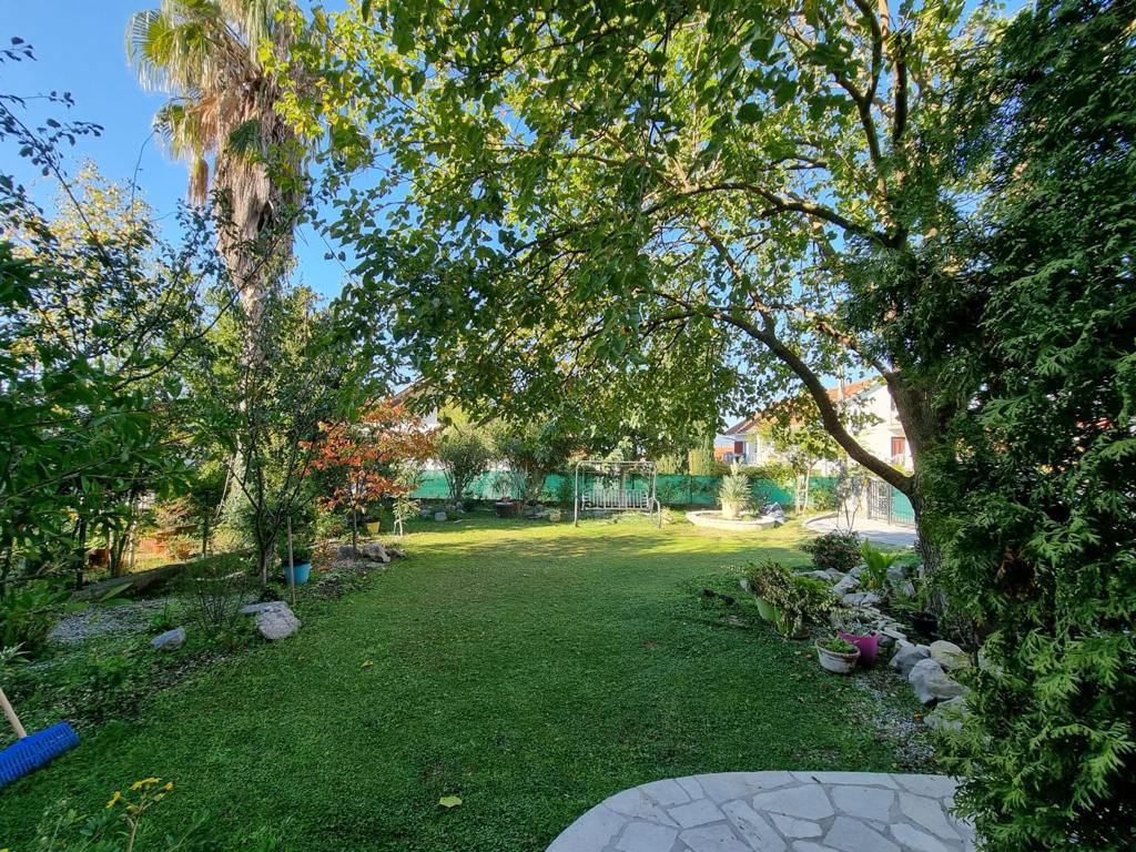 Maison à Tivat, Monténégro, 200 m² - image 2