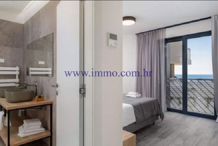 Villa in Primosten, Croatia, 300 m² - picture 13