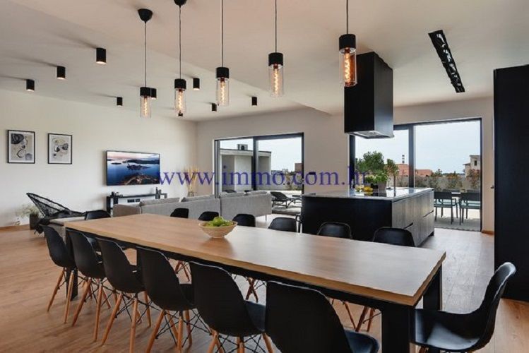 Villa en Pula, Croacia, 470 m² - imagen 4