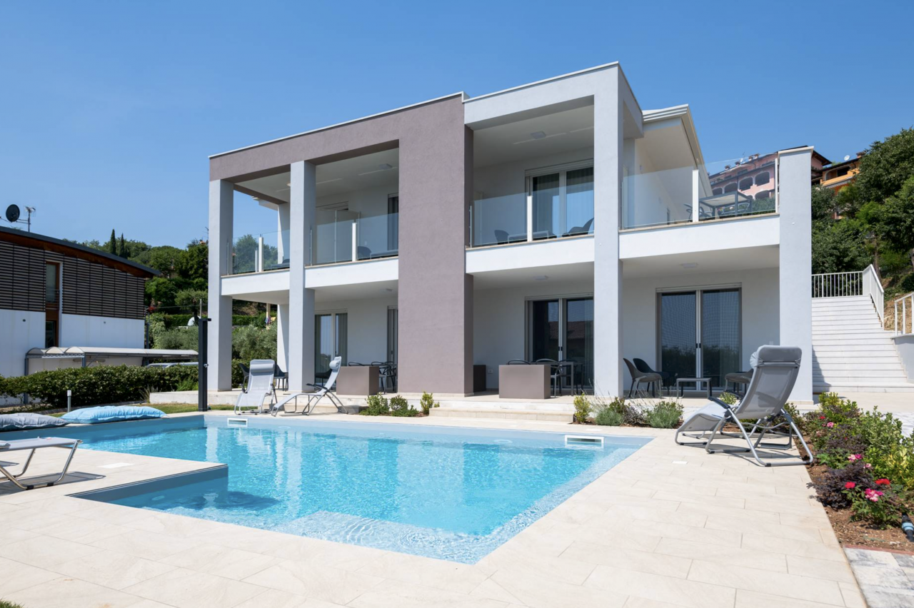 Villa por Lago de Garda, Italia, 320 m² - imagen 5