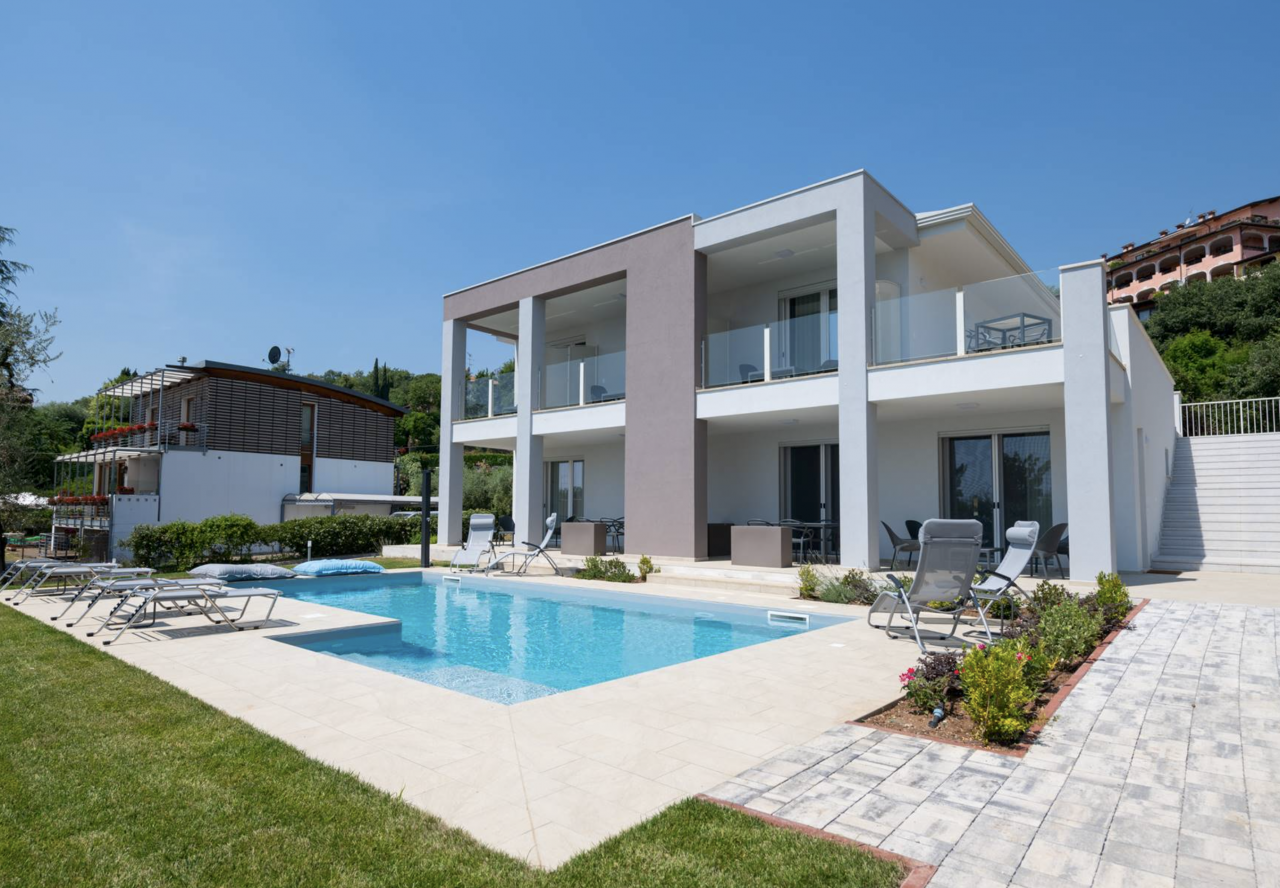 Villa por Lago de Garda, Italia, 320 m² - imagen 8