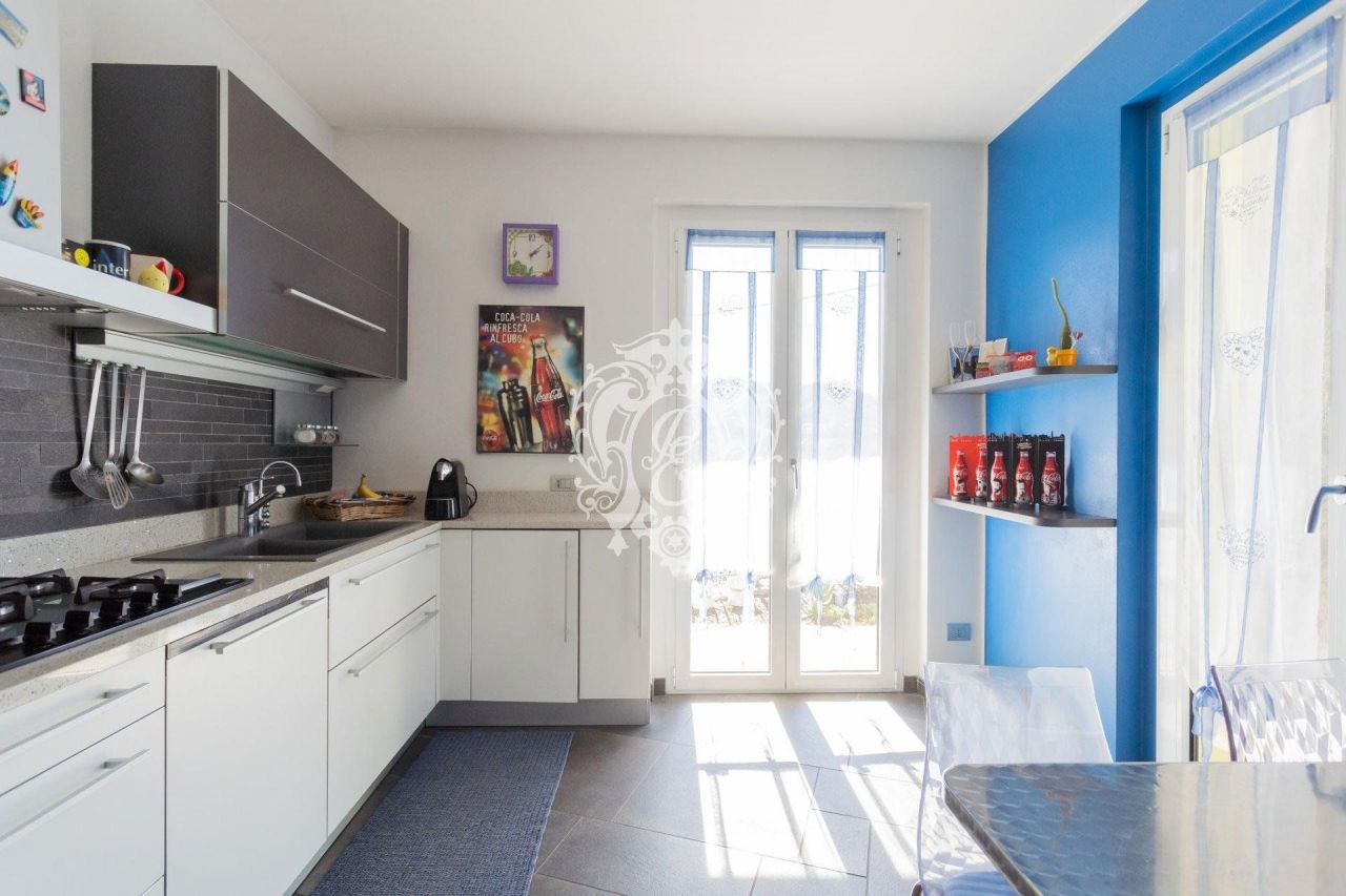 Villa a Cernobbio, Italia, 230 m² - foto 3