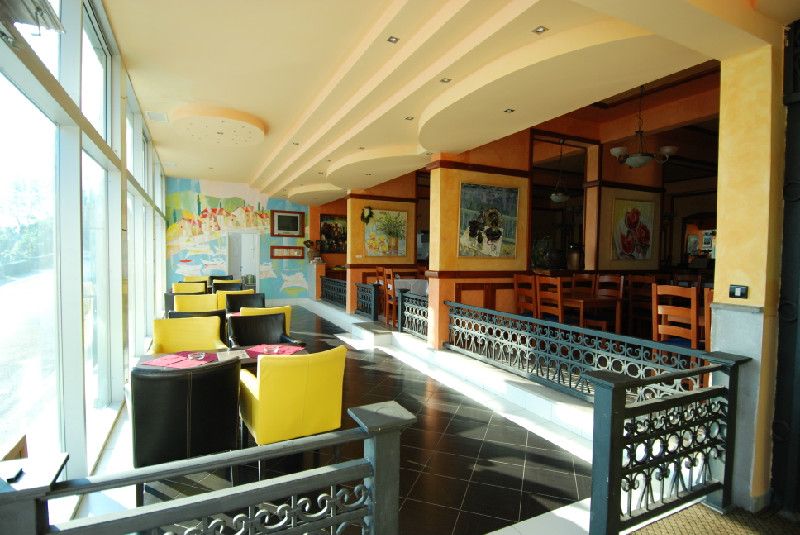 Hôtel à Stoliv, Monténégro, 1 630 m² - image 2