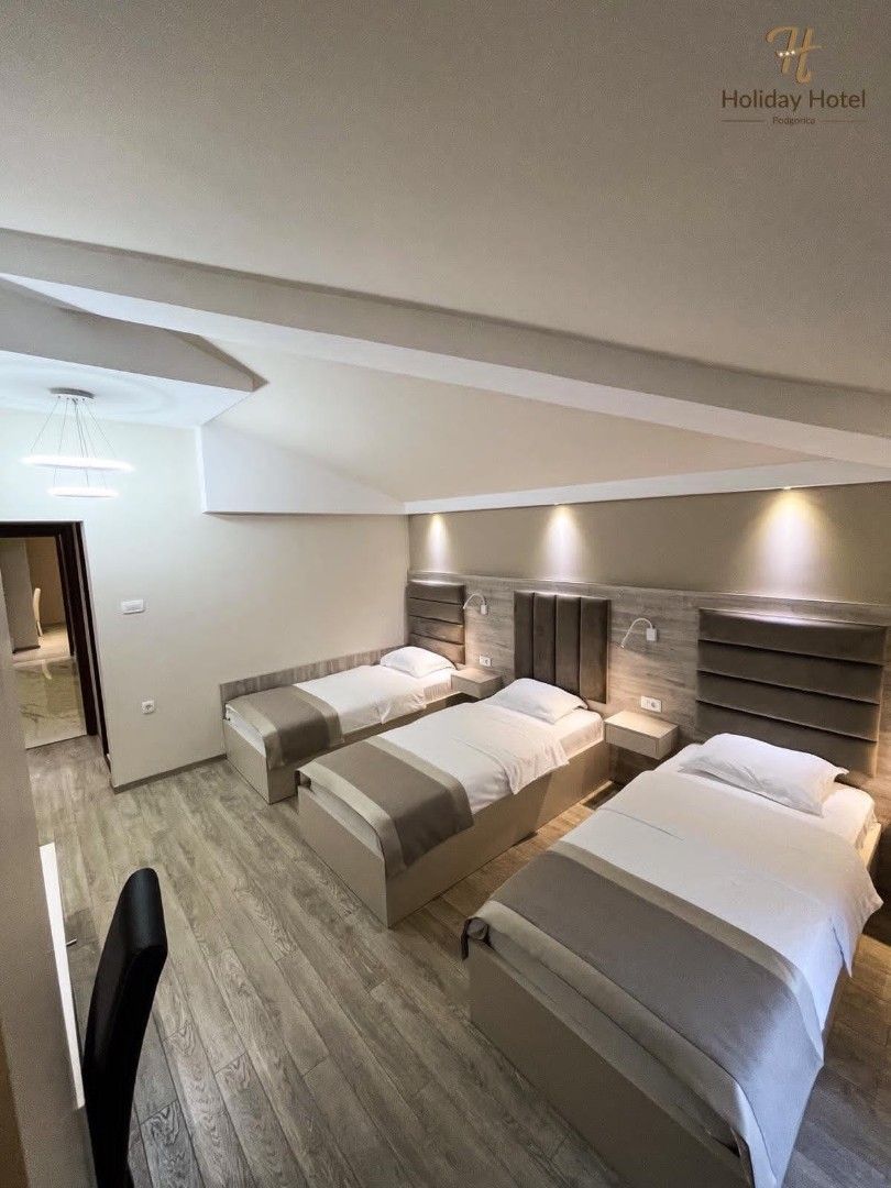 Hotel en Podgorica, Montenegro, 1 000 m² - imagen 11
