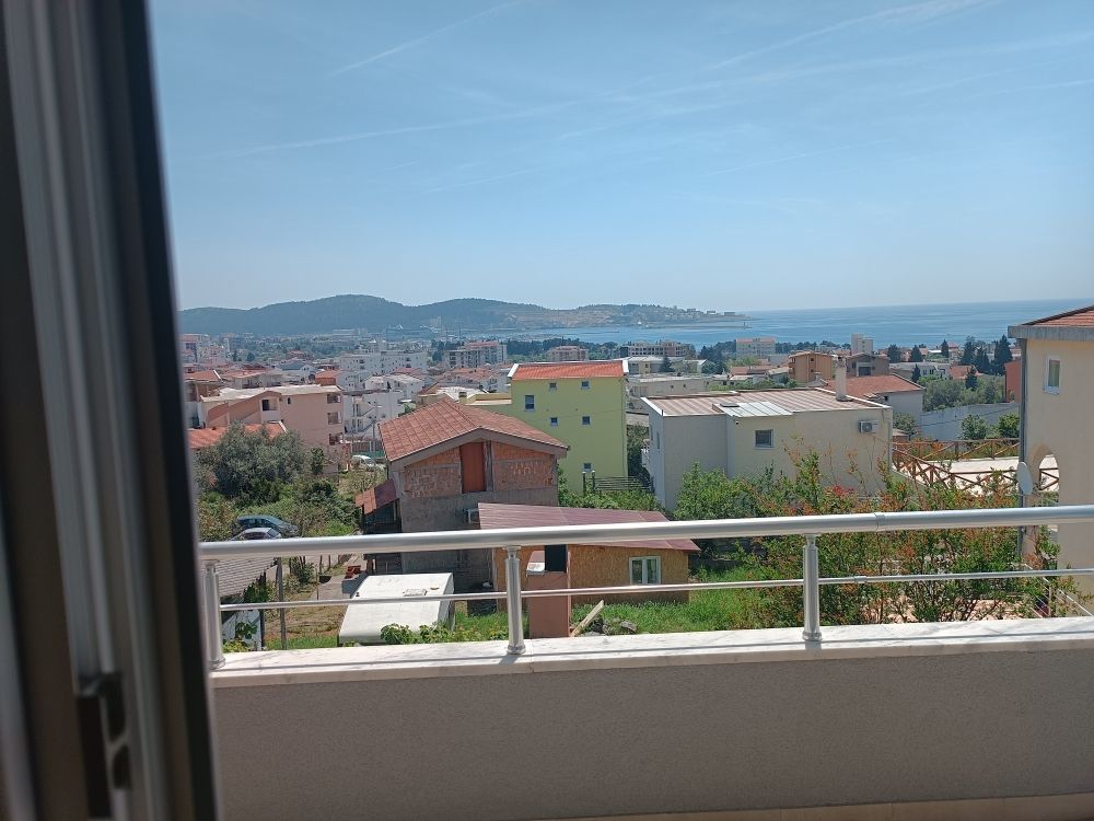 Haus in Bar, Montenegro, 320 m² - Foto 2