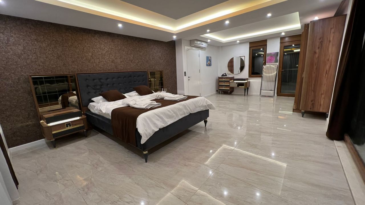Villa à Alanya, Turquie, 300 m² - image 2