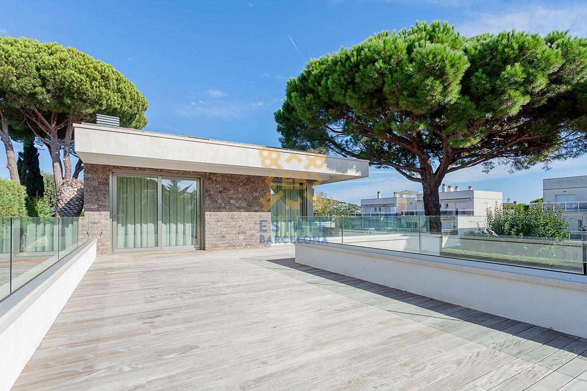 Casa en la Costa Brava, España, 875 m² - imagen 8