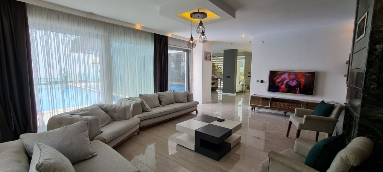 Villa in Alanya, Turkey, 350 m² - picture 2
