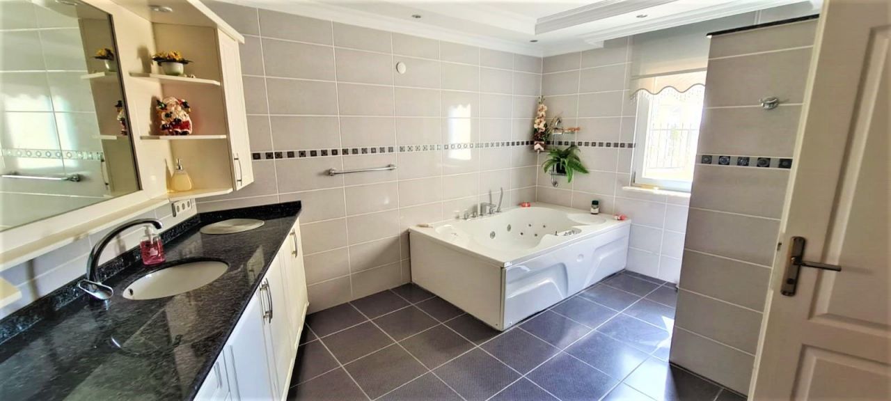 Villa in Alanya, Türkei, 400 m² - Foto 14