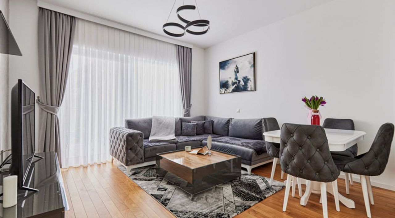 Apartment in Dobrota, Montenegro, 75 m² - Foto 1
