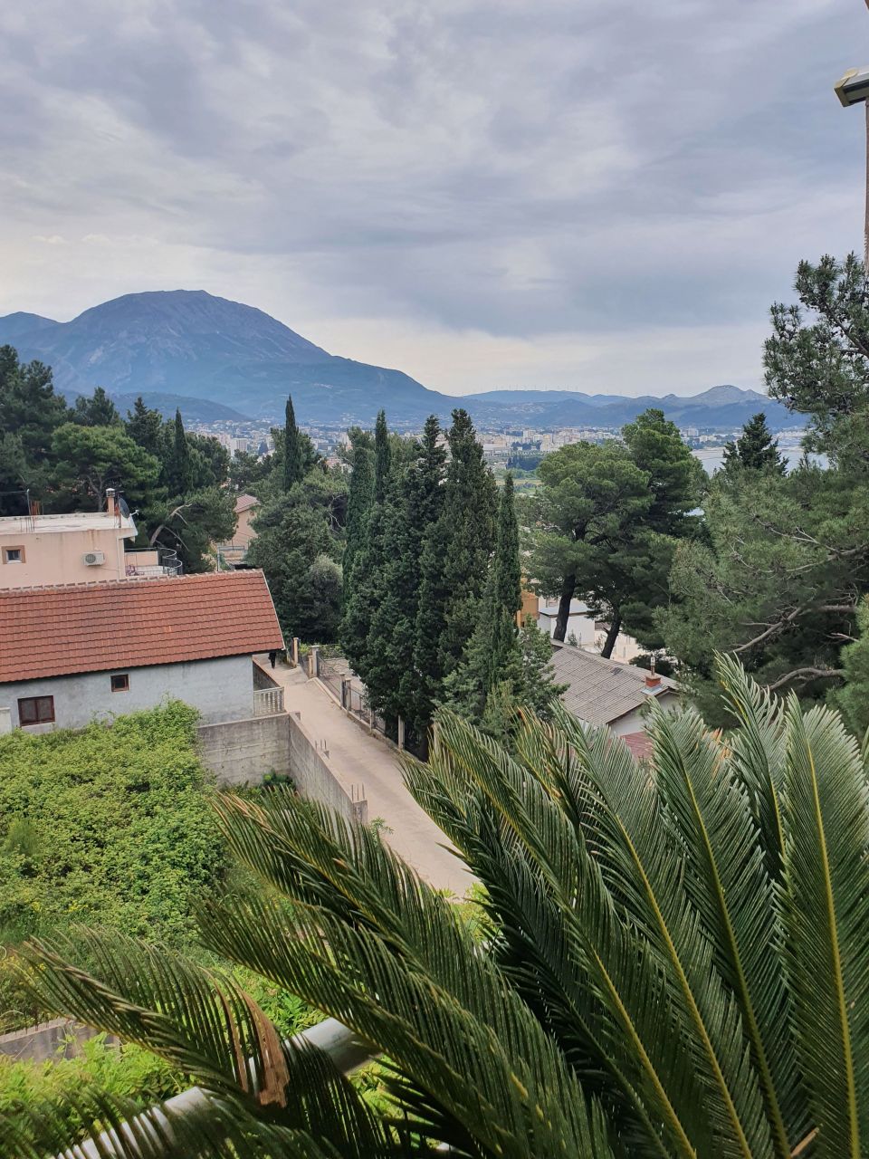 Land in Bar, Montenegro, 488 m² - picture 2