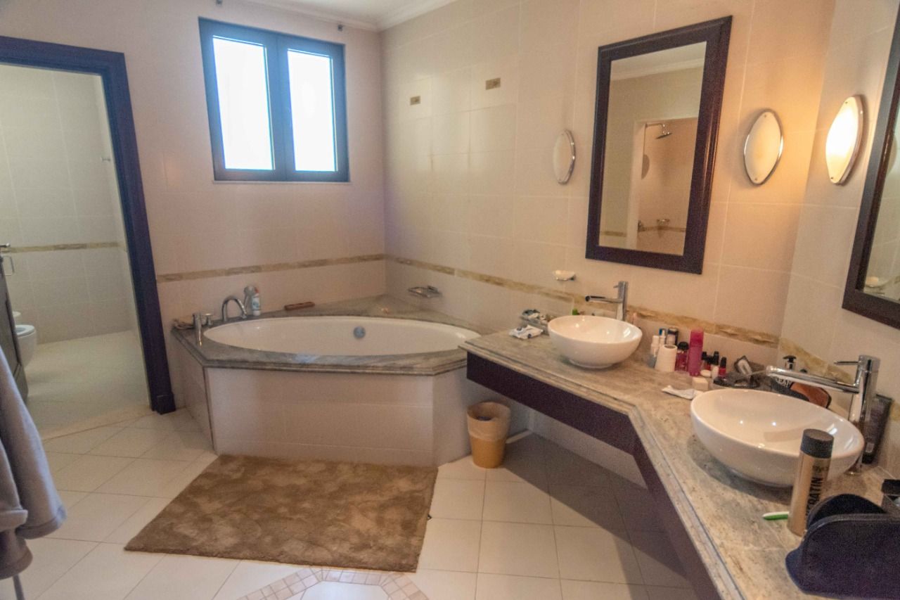 Villa in Dubai, VAE, 464.68 m² - Foto 10