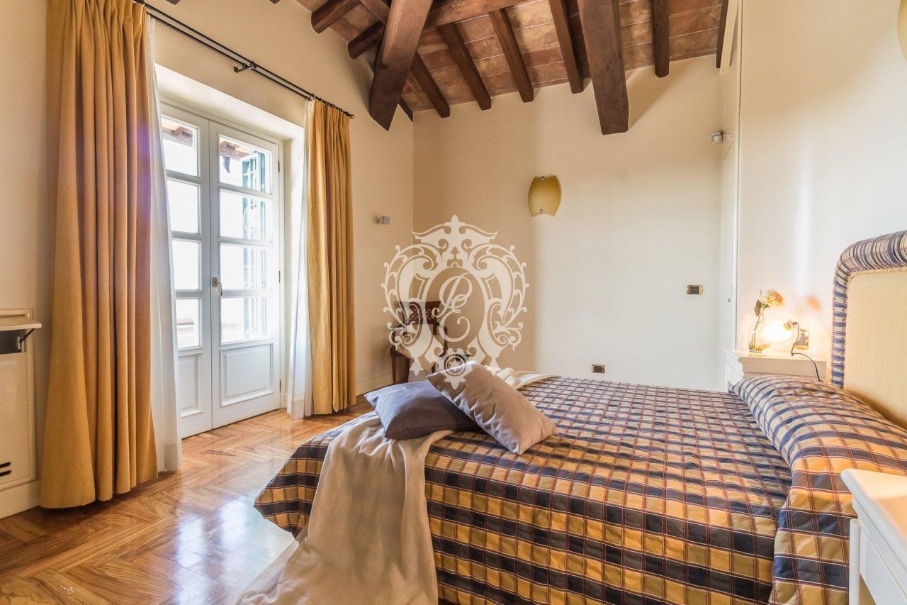 Villa en Roma, Italia, 770 m² - imagen 3