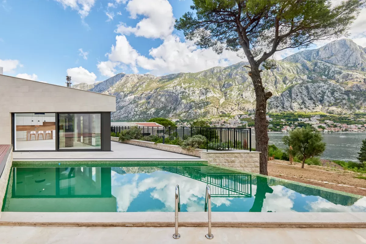 Villa in Prkanj, Montenegro, 479 m² - Foto 1