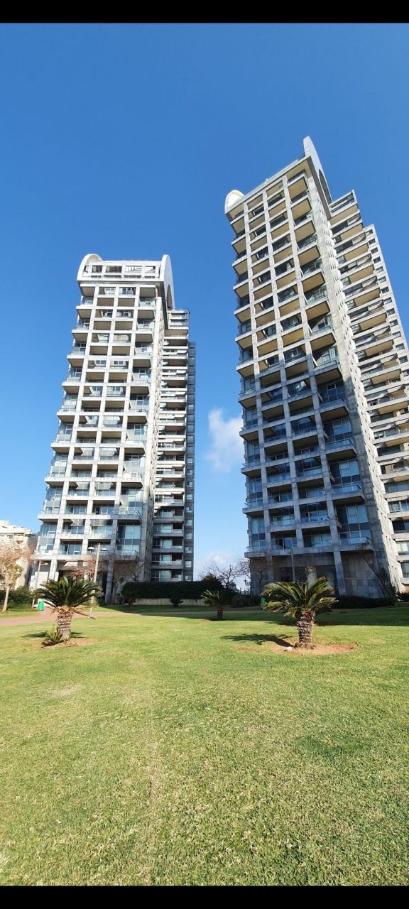 Appartement à Netanya, Israël, 25 m² - image 1