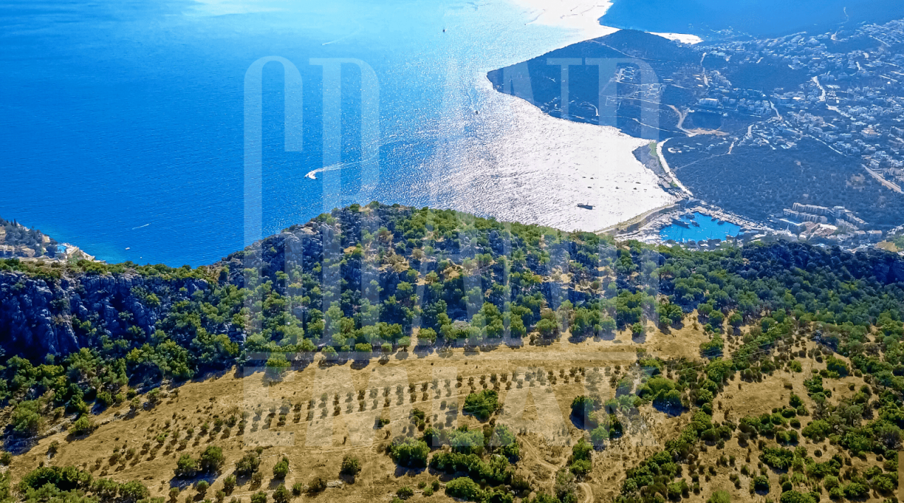 Land in Kalkan, Turkey, 3 686 m² - picture 8