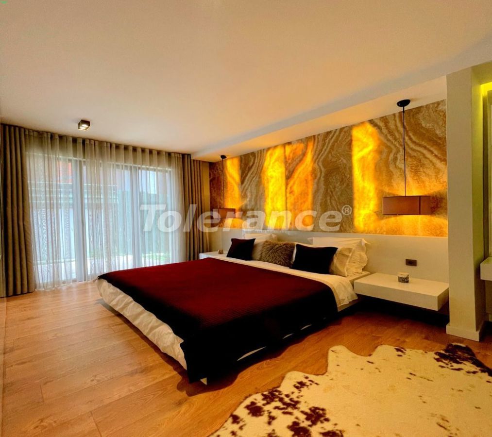 Apartment in Istanbul, Turkey, 66 m² - picture 9