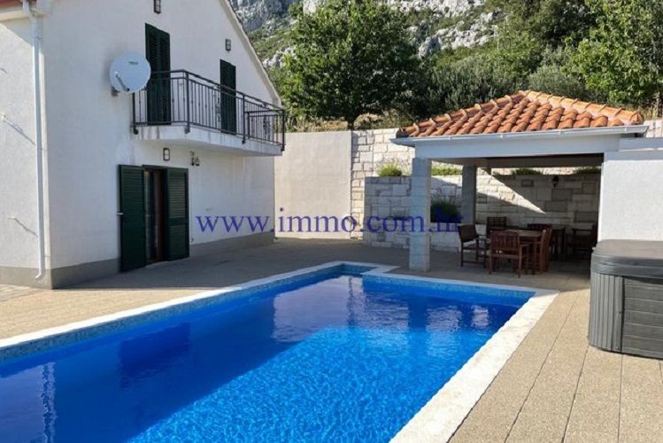 Casa en Omis, Croacia, 186 m² - imagen 2