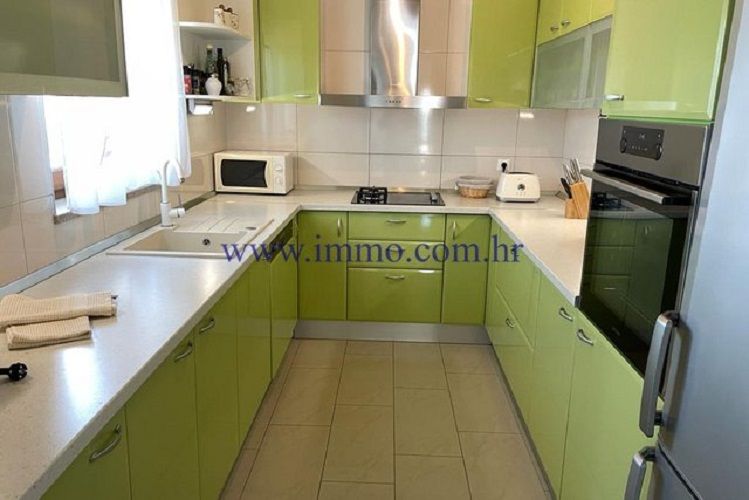 Casa en Omis, Croacia, 186 m² - imagen 9