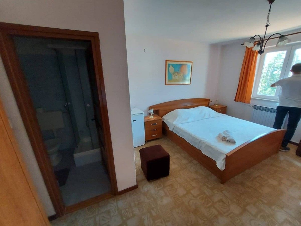 Oficina en Krsan, Croacia, 560 m² - imagen 9