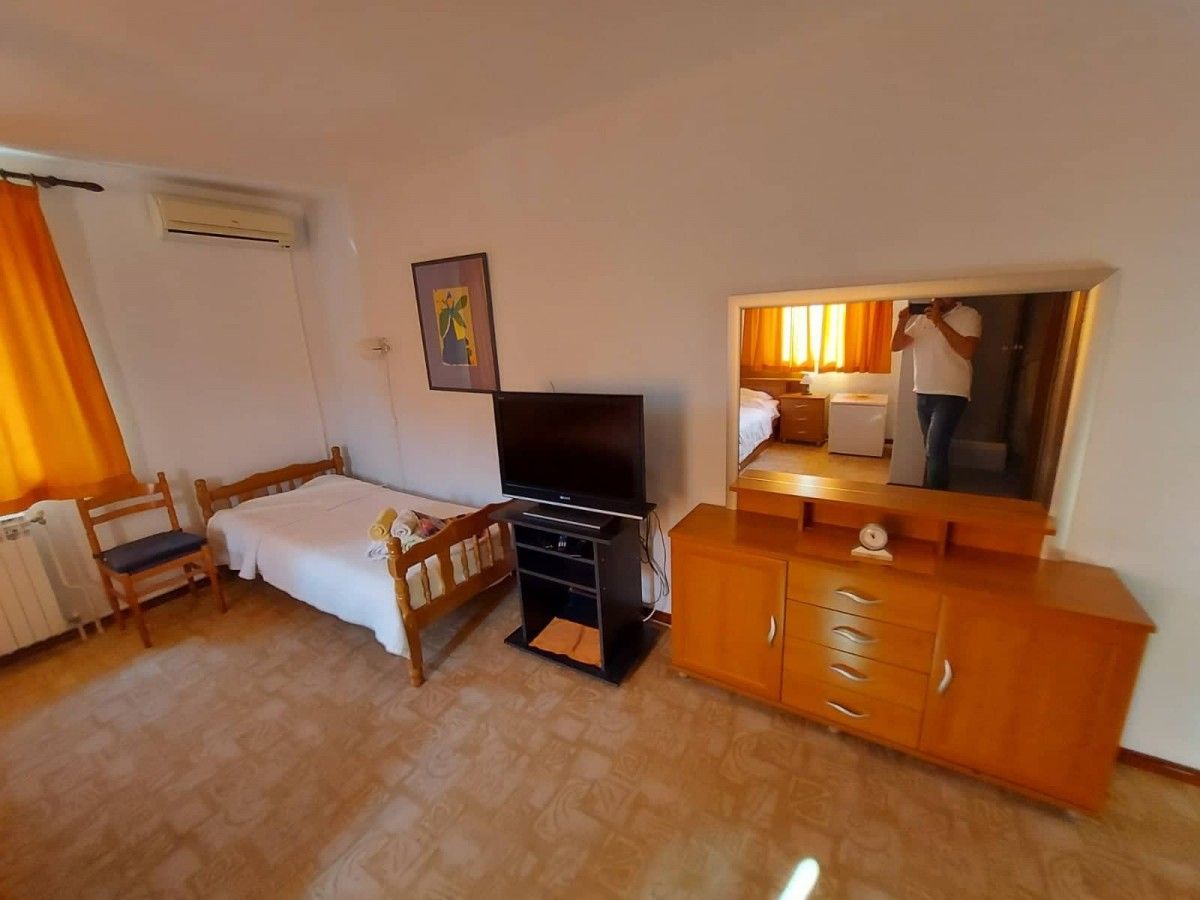 Oficina en Krsan, Croacia, 560 m² - imagen 11