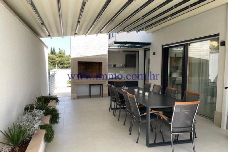 Villa sur le Brač, Croatie, 340 m² - image 2