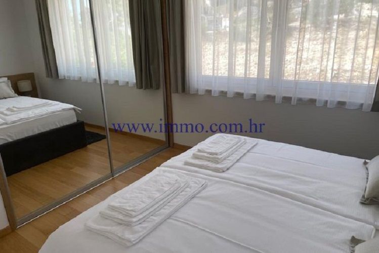 Villa sur le Brač, Croatie, 340 m² - image 6