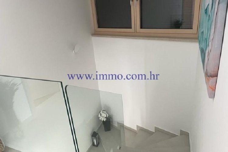 Villa sur le Brač, Croatie, 340 m² - image 14