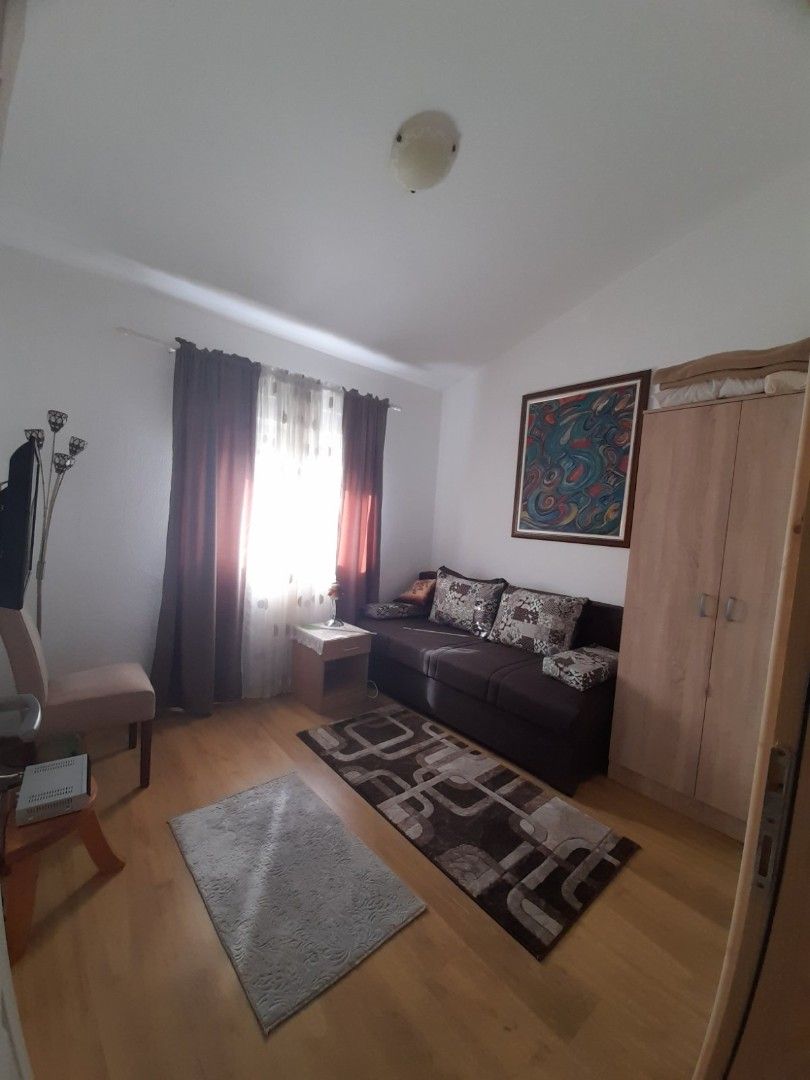 Casa en Podgorica, Montenegro, 52 m² - imagen 4