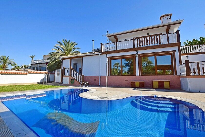 Villa à Orihuela Costa, Espagne, 220 m² - image 1