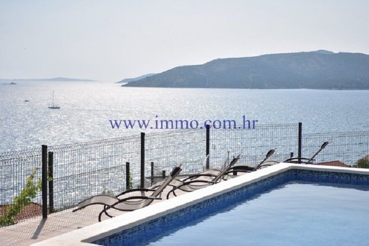 Villa in Trogir, Kroatien, 325 m² - Foto 1