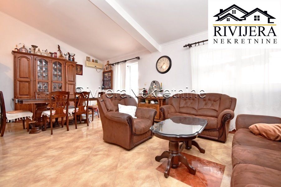 Apartamento en Herceg-Novi, Montenegro, 123 m² - imagen 2