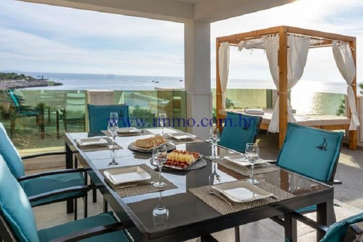 Villa à Rogoznica, Croatie, 380 m² - image 2