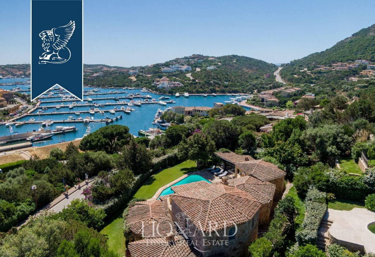 Villa in Porto Cervo, Italien, 320 m² - Foto 1