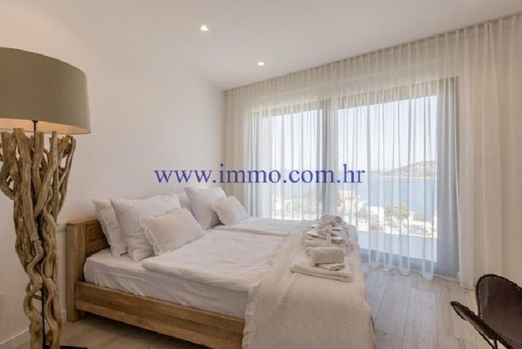 Villa à Rogoznica, Croatie, 270 m² - image 13