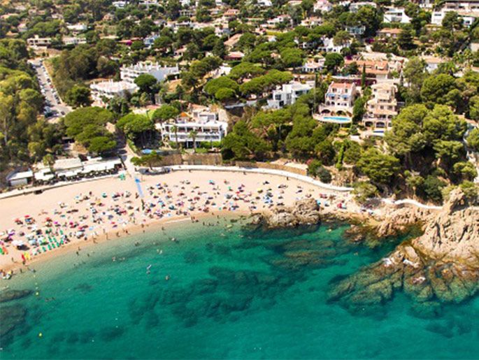 Villa en Blanes, España, 600 m² - imagen 3