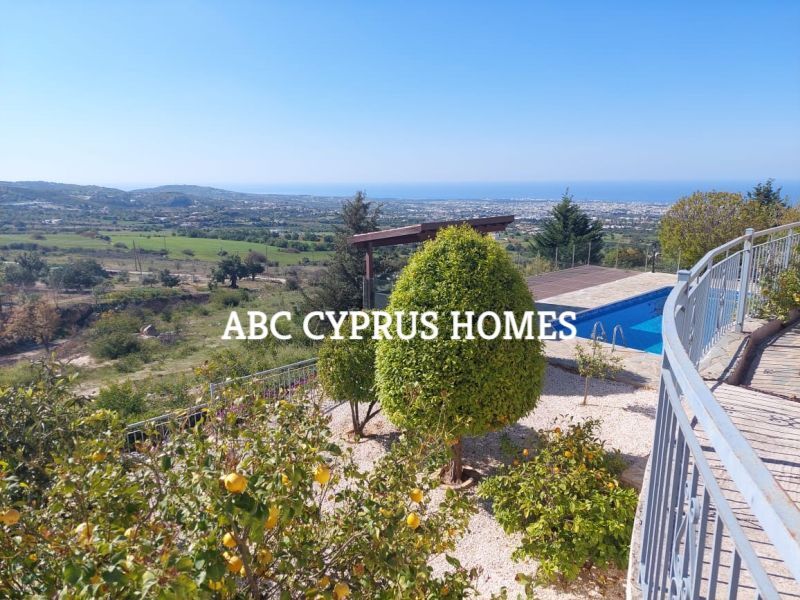 Villa in Tala, Cyprus, 180 m² - picture 1